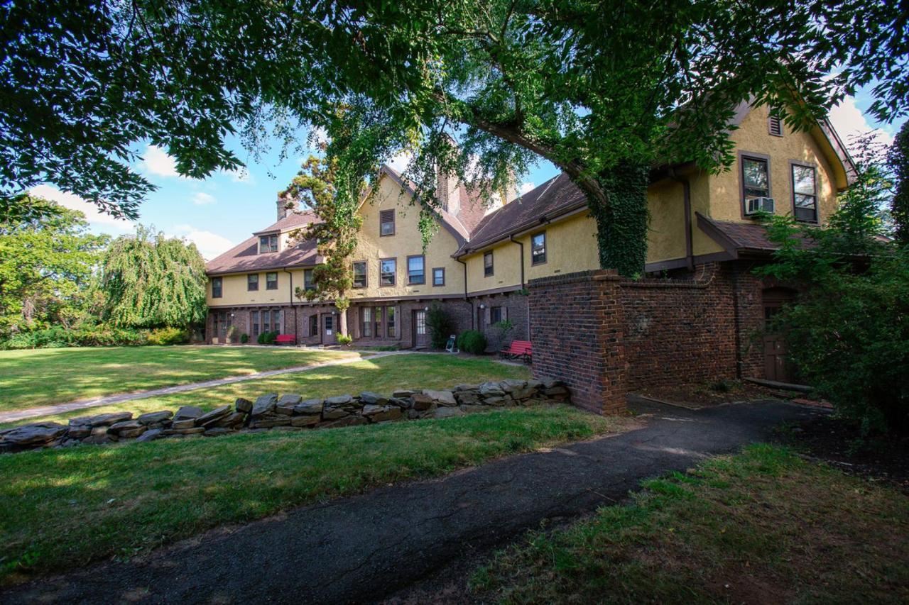 Rutgers University Inn And Conference Center นิวบรันสวิก ภายนอก รูปภาพ