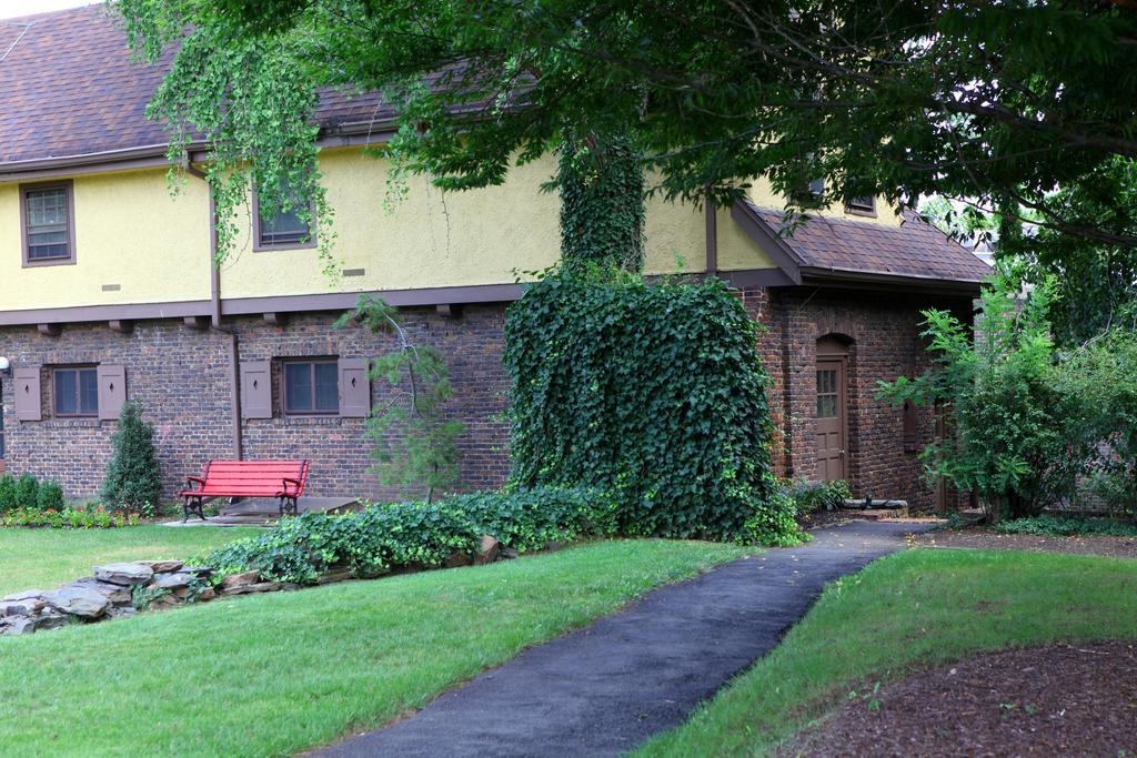 Rutgers University Inn And Conference Center นิวบรันสวิก ภายนอก รูปภาพ